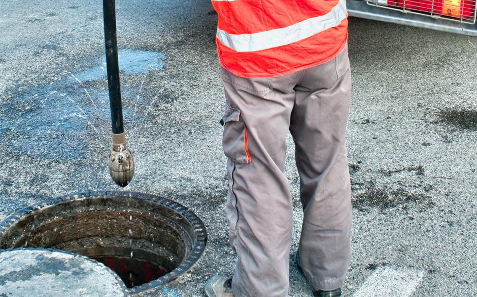 tarif débouchage canalisation Neuville-Bosc